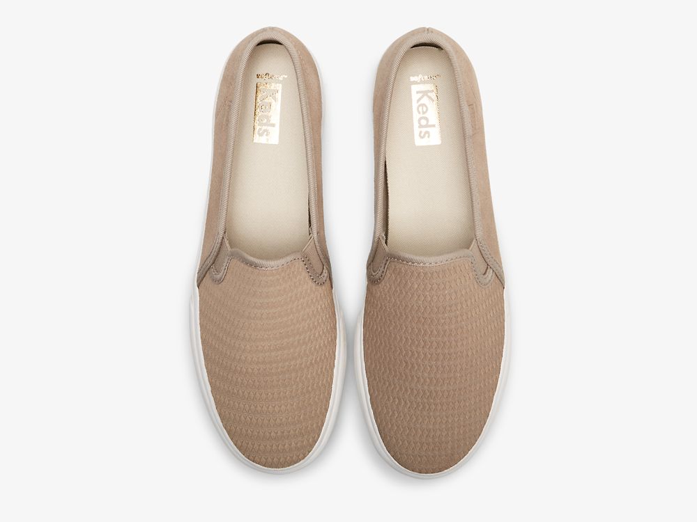 Keds Double Decker Emboss Suede Slip On Sneakers Dames Khaki | BE-78270